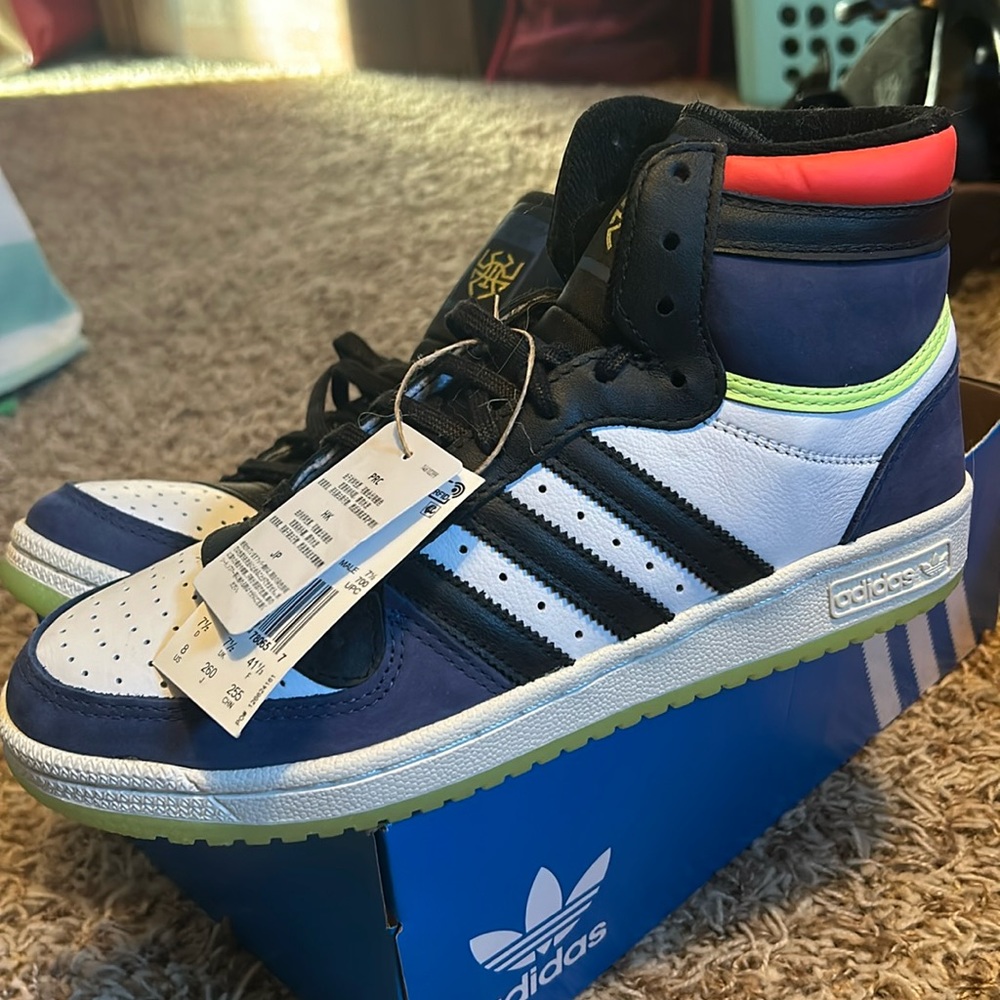 Men’s Adidas high tops